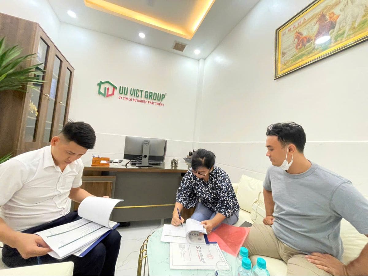 Ký hợp đồng xây nhà mới quận 3