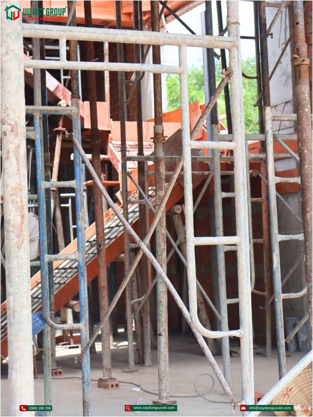 Tiến độ đổ bê tông sàn nhà phố quận 12