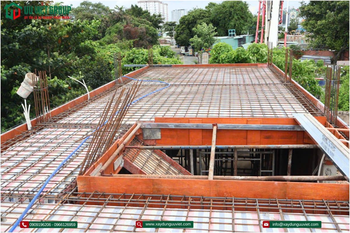 Tiến độ đổ bê tông sàn nhà phố quận 12