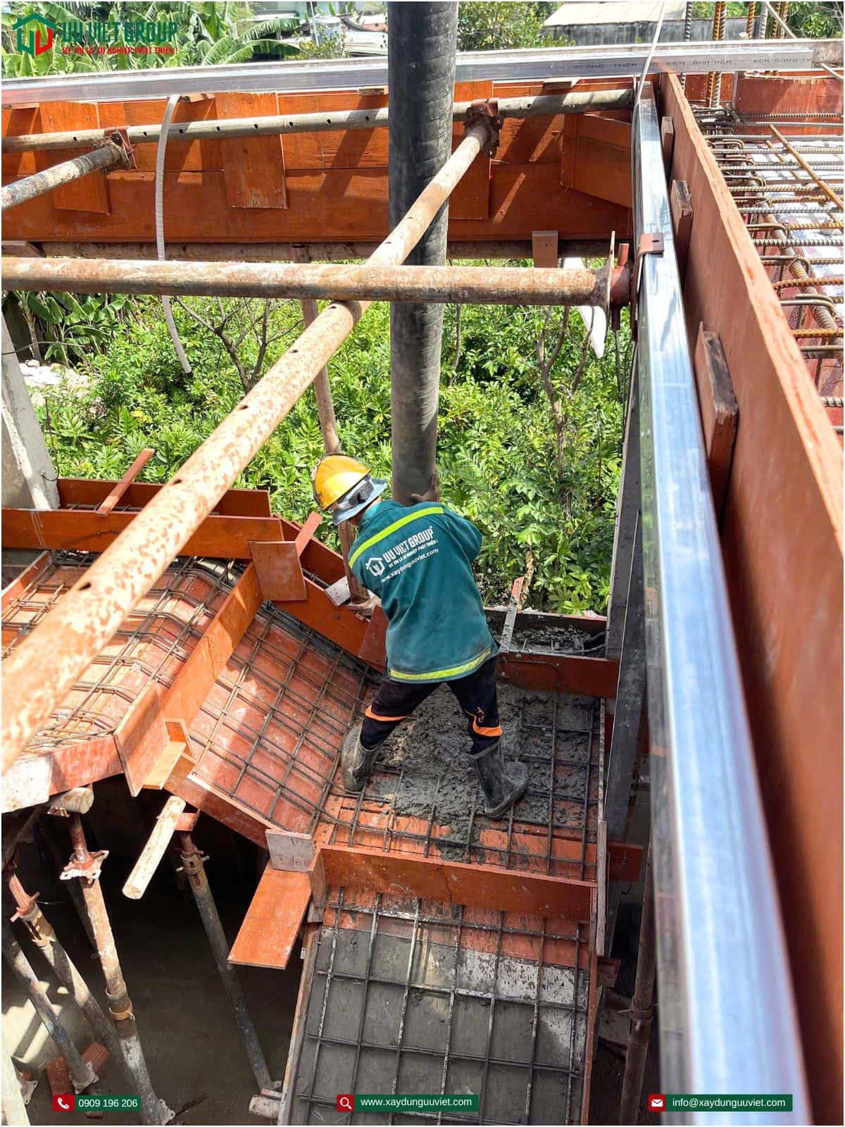 Tiến độ đổ bê tông sàn nhà phố quận 12