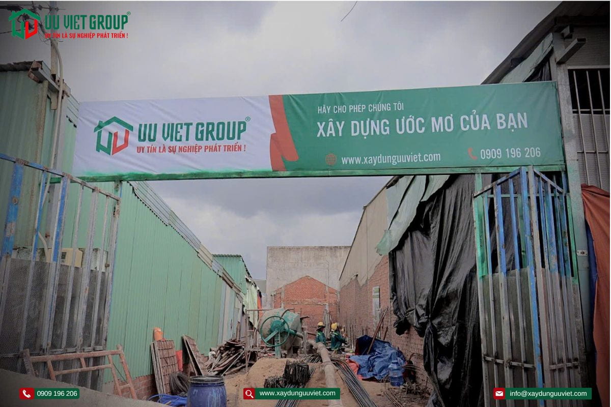 Đổ bê tông móng nhà phố