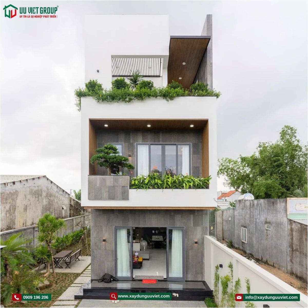 Hoàn thành nhà phố hiện đại