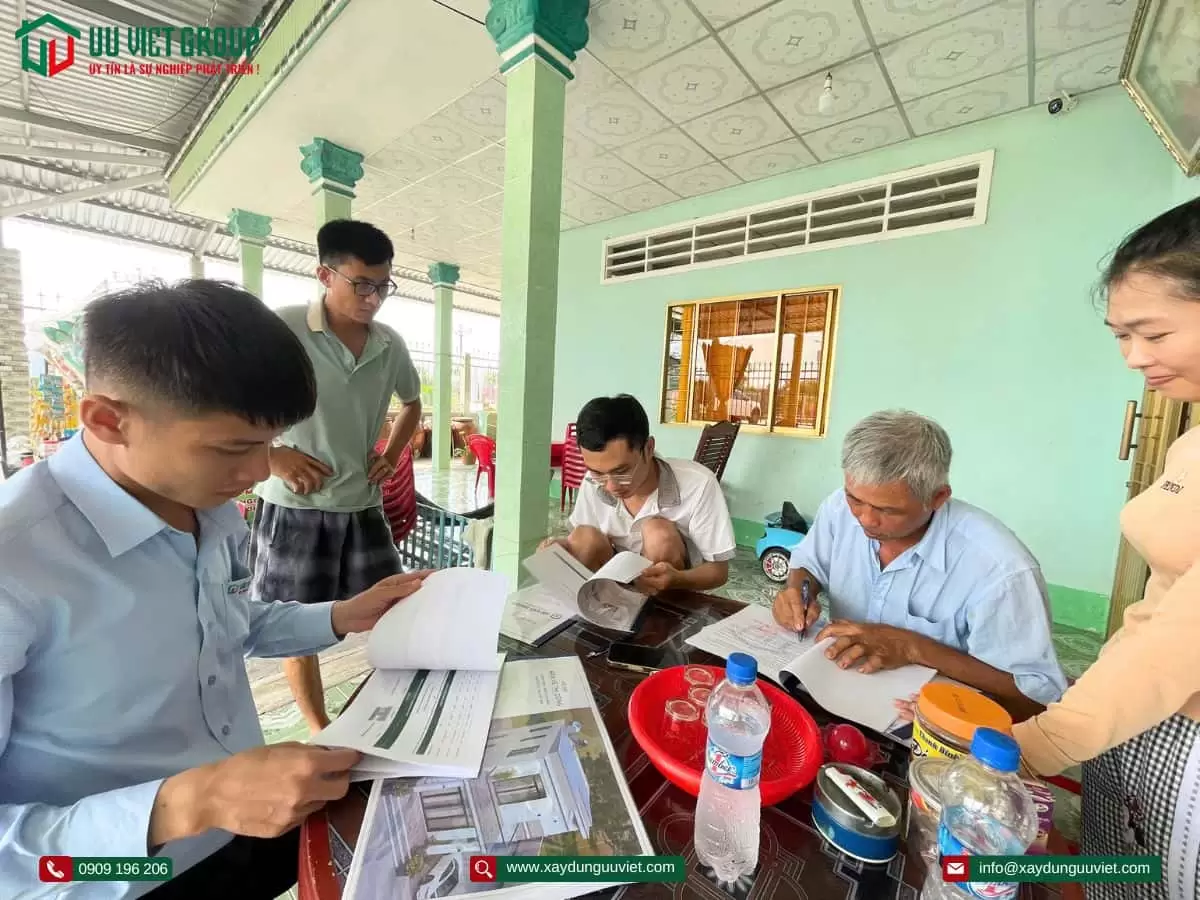 Ký kết hợp đồng xây nhà mới tại Tiền Giang