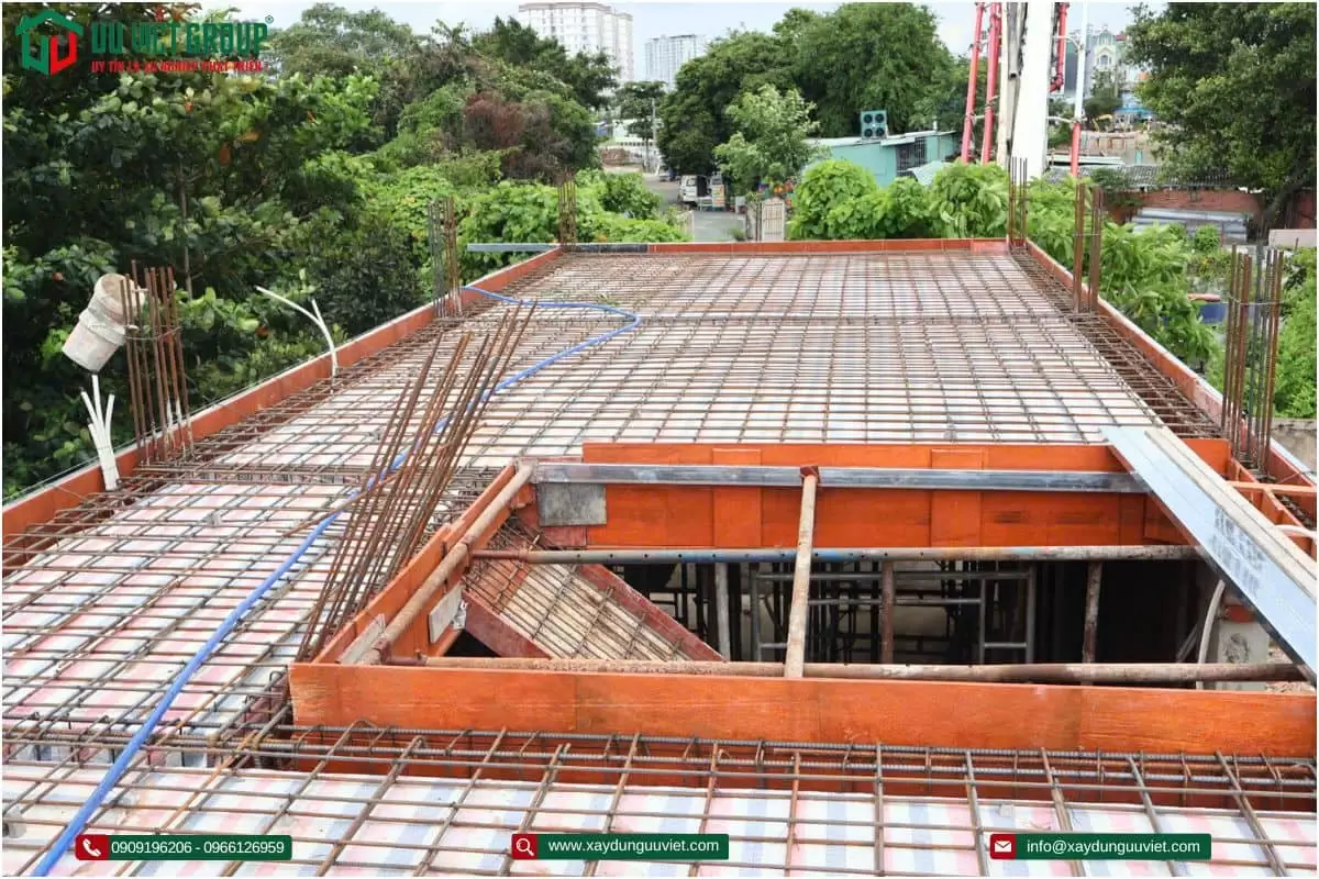 Tiến độ đổ bê tông sàn nhà phố quận 12