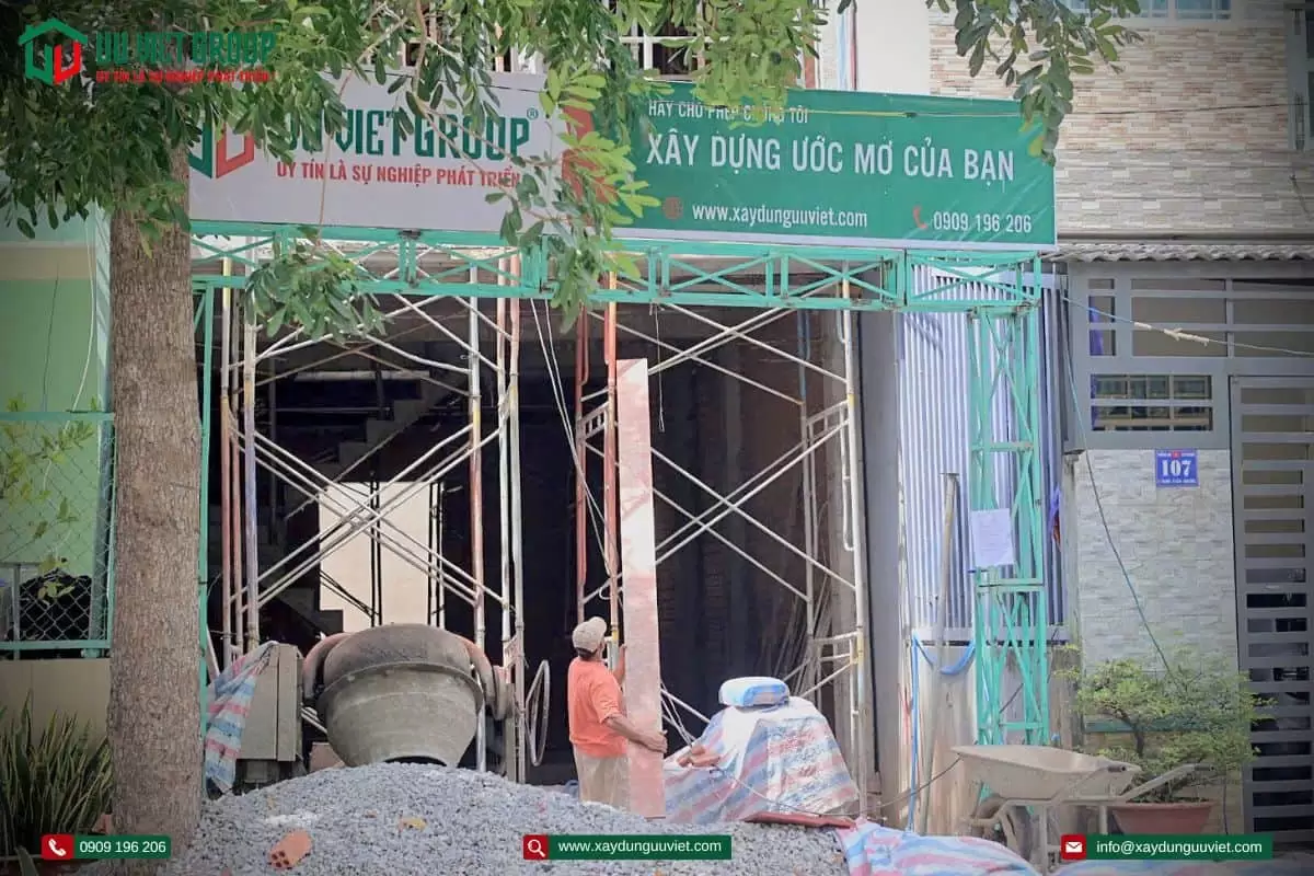 Đổ bê tông sàn mái nhà phố